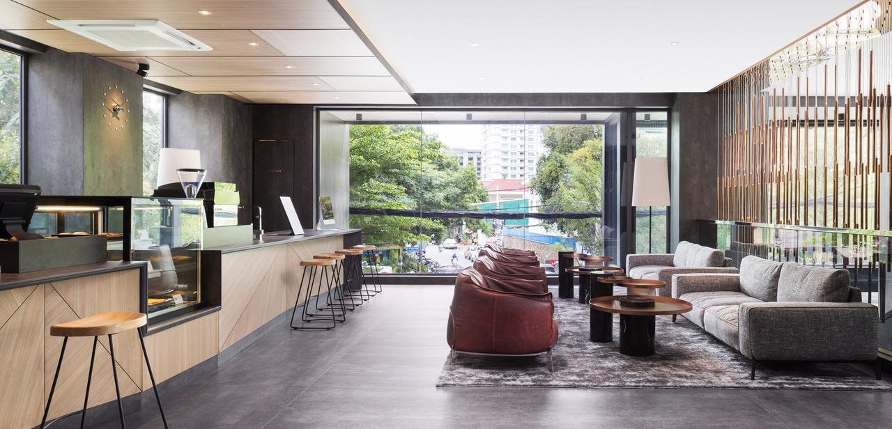 One Residence Hotel & Apartment Phnom-Penh Buitenkant foto